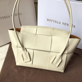 BOTTEGA VENETA 보테가 베네타 아르코 백