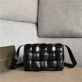 BOTTEGA VENETA 보테가베네타 숄더백 B591970-1