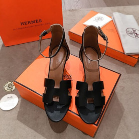 HERMES 에르메스 샌들 신상 (250사이즈 주문제작)