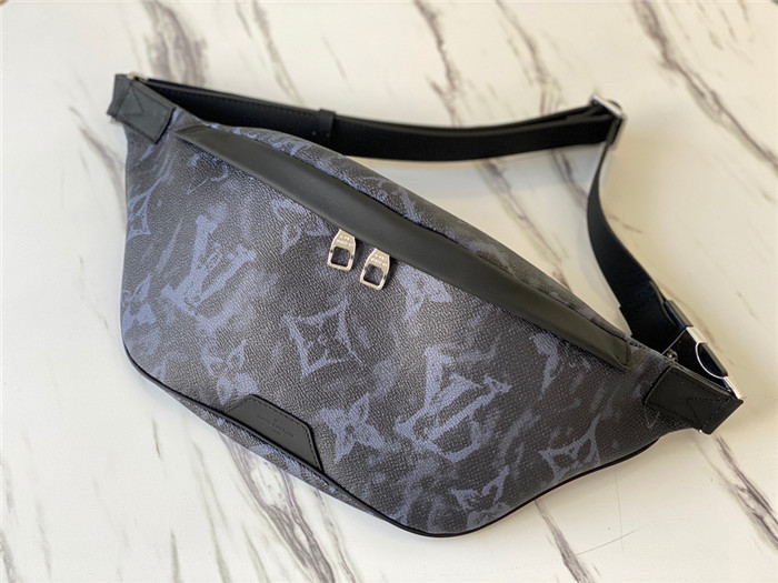 LOUIS VUITTON 루이비통 디스커버리 범백 M57276 신상