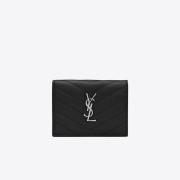 26위 Yves Saint Laurent 생로랑 반지갑