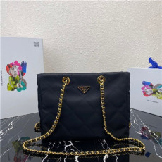 PRADA 프라다 쇼퍼백 1BD621