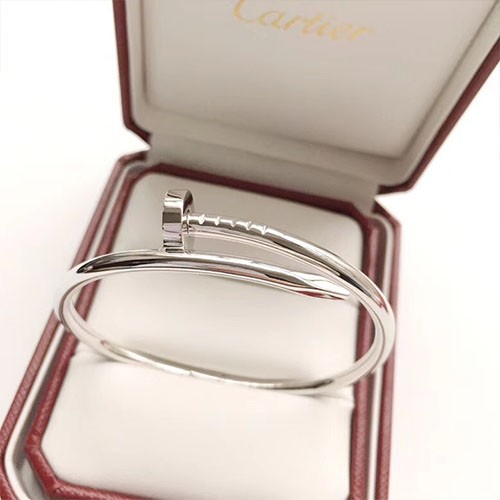 ★(판매완료)★ Cartier 까르띠에 저스트앵끌루 팔찌 은장 국내배송건