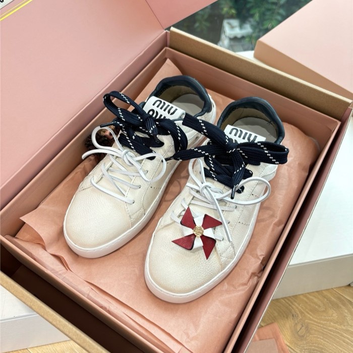 MIUMIU 미우미우 여성용 스니커즈 M56726 2COLOR